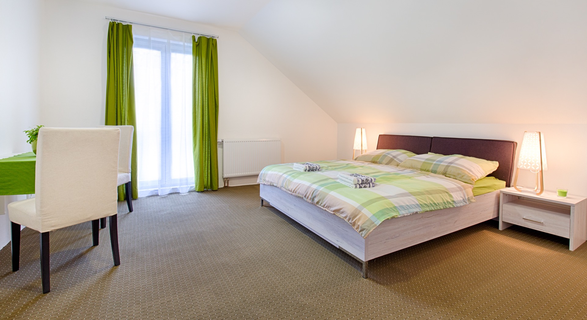 Apartmány 2, Zelený pokoj